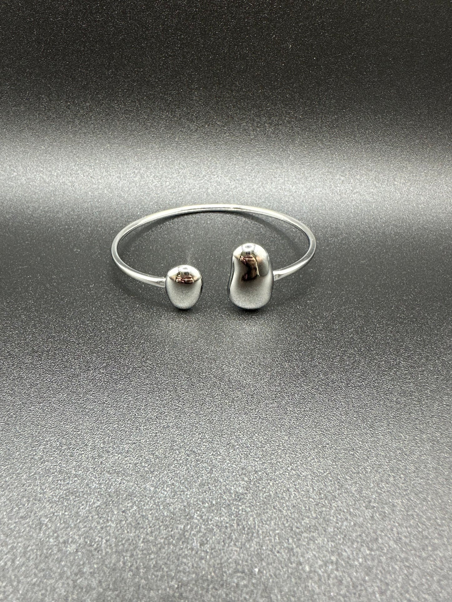 Round Oval cuff