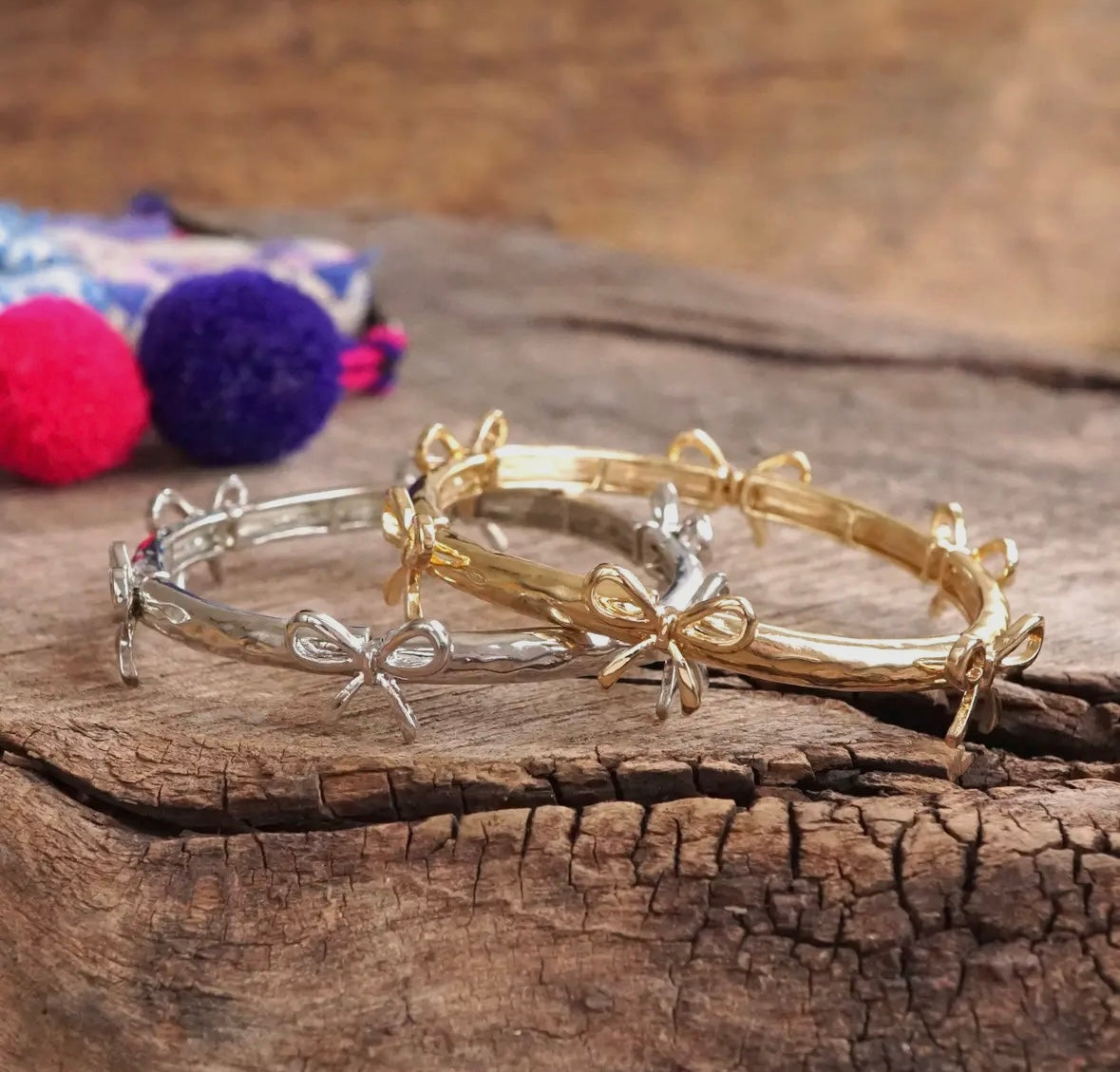 Bow Bangle bracelet