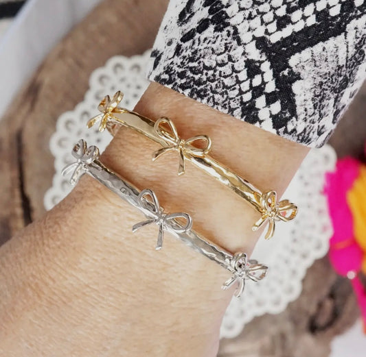 Bow Bangle bracelet
