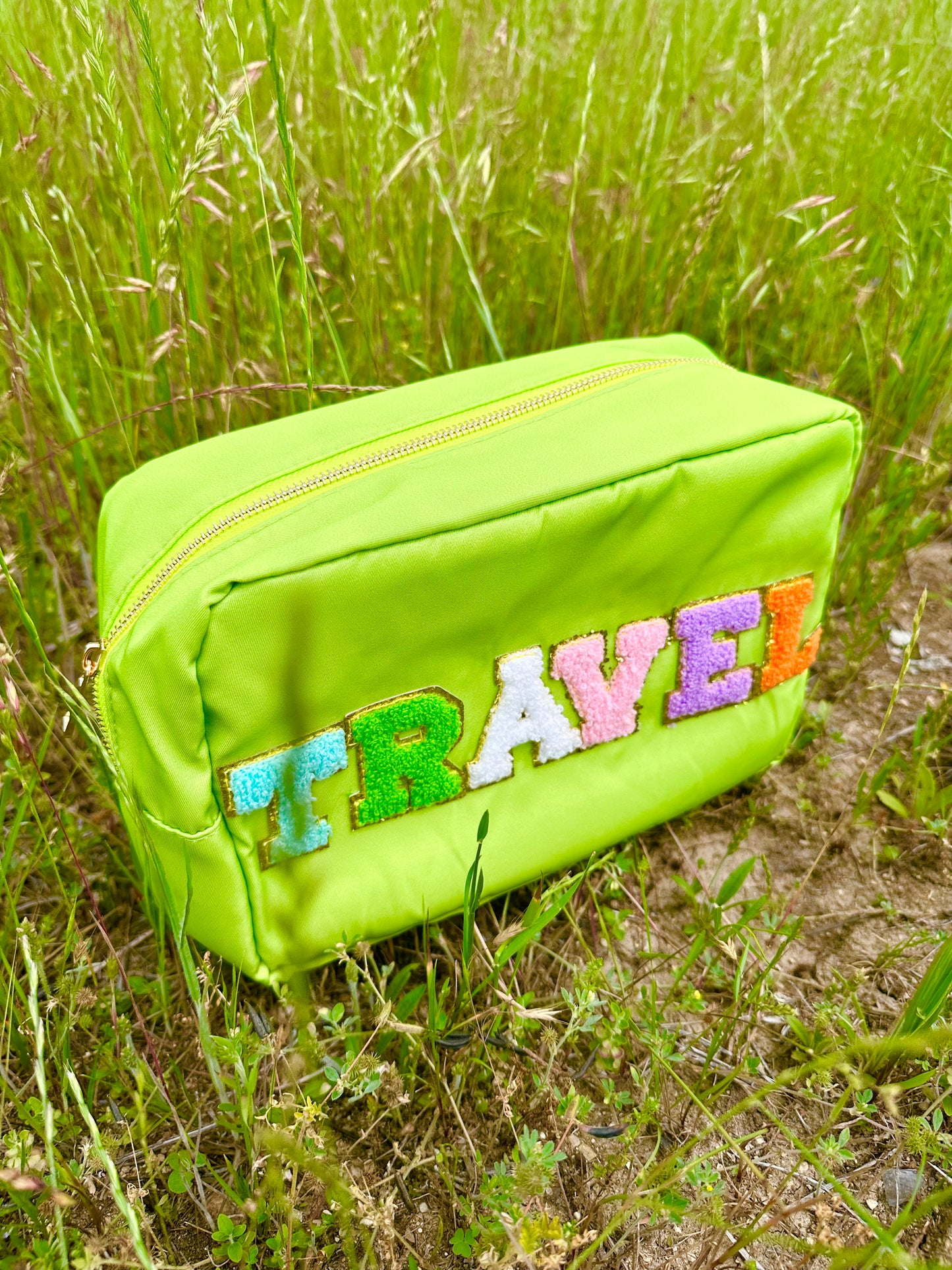 Travel cosmetic bag