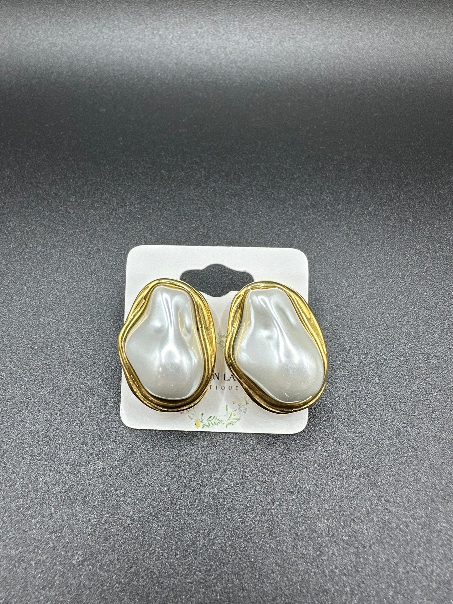 Pearl Round earring