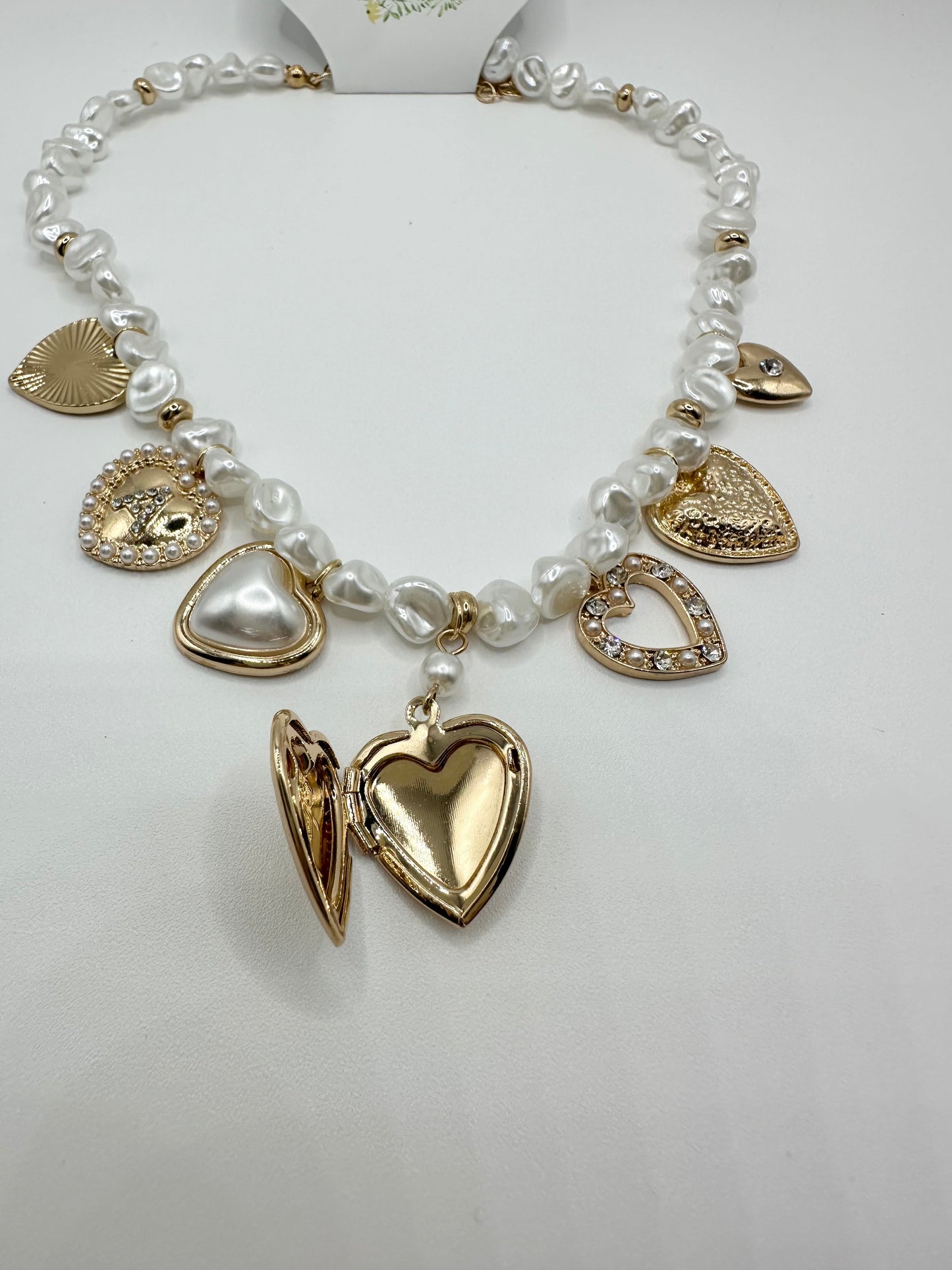 Heart Charm Pearl necklace