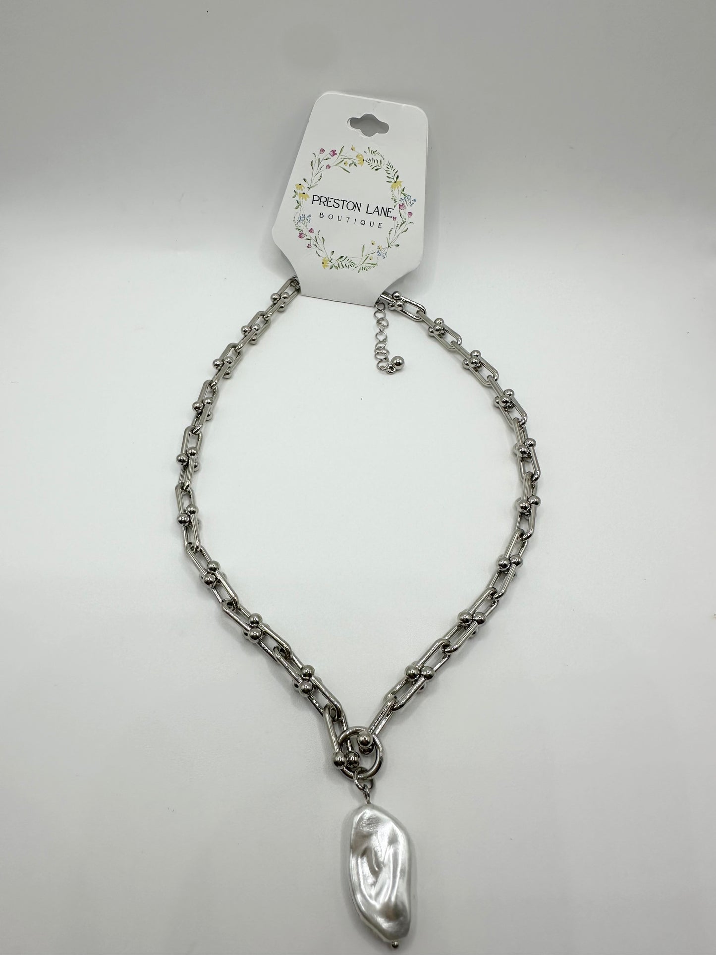 Moonrose necklace