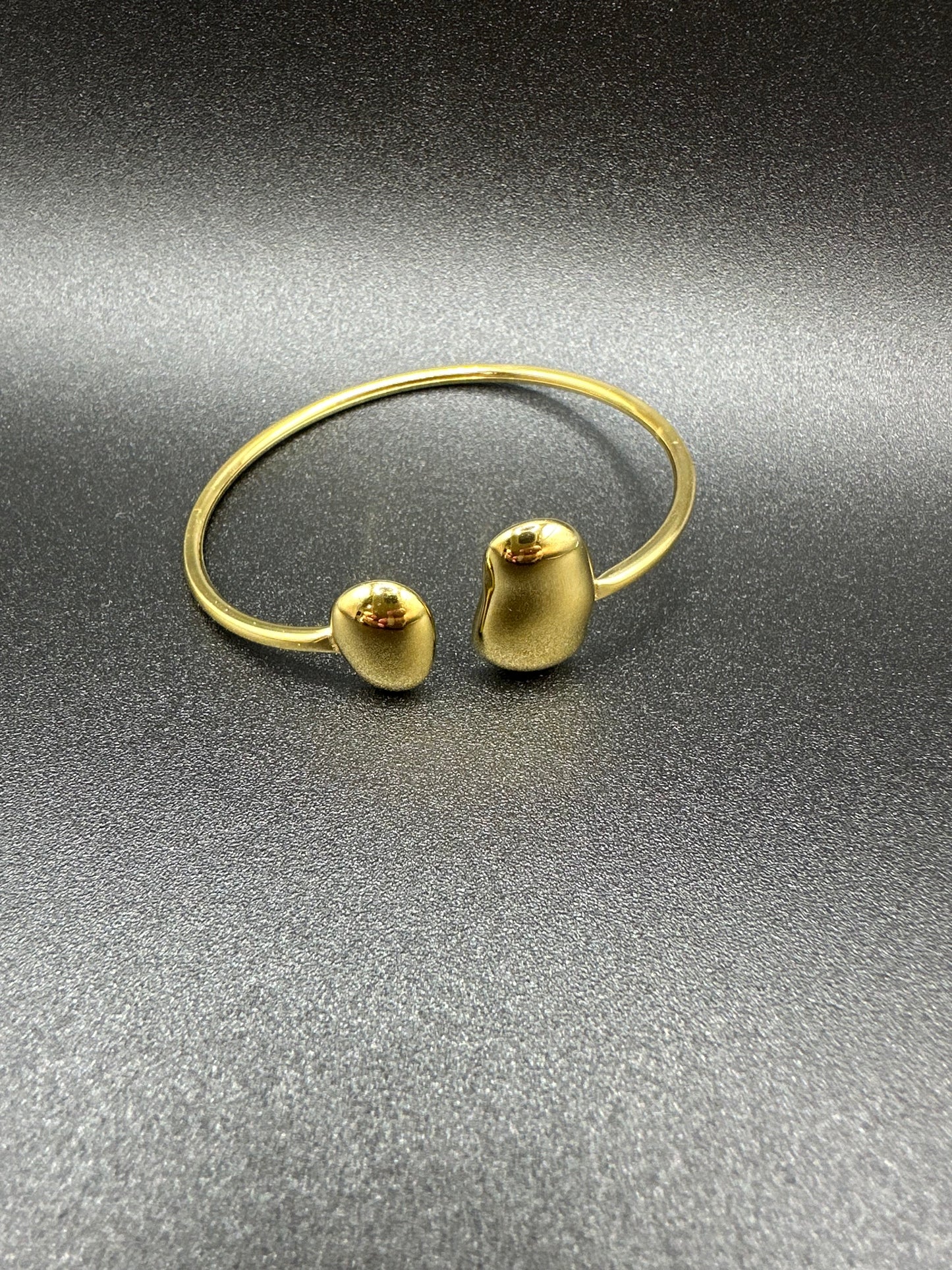 Round Oval cuff