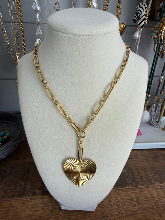 Retro Heart Necklace