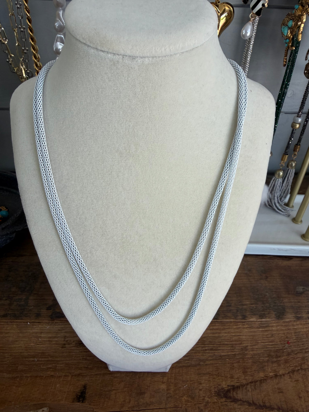 Mesh necklace