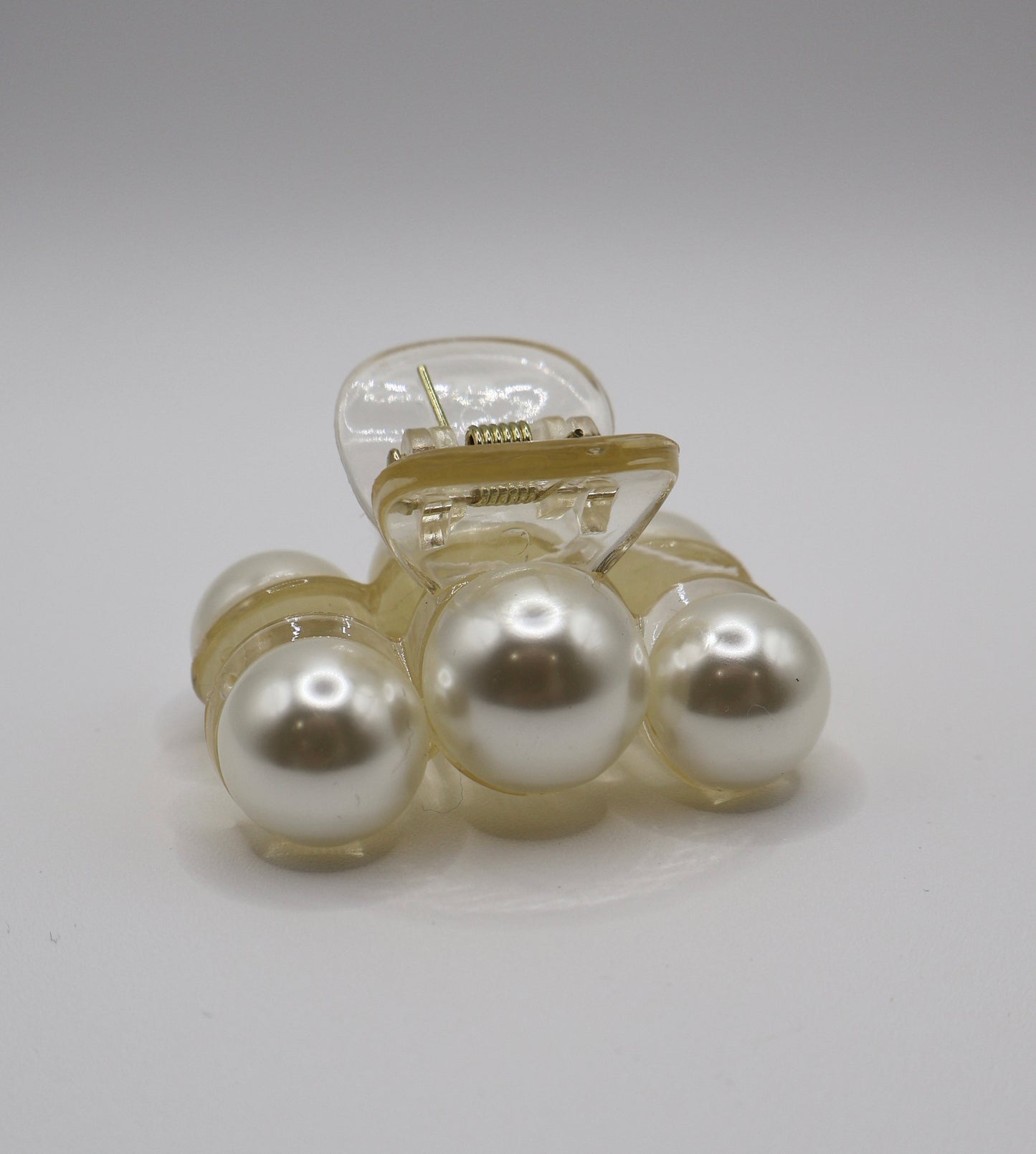 Pearl mini claw clip