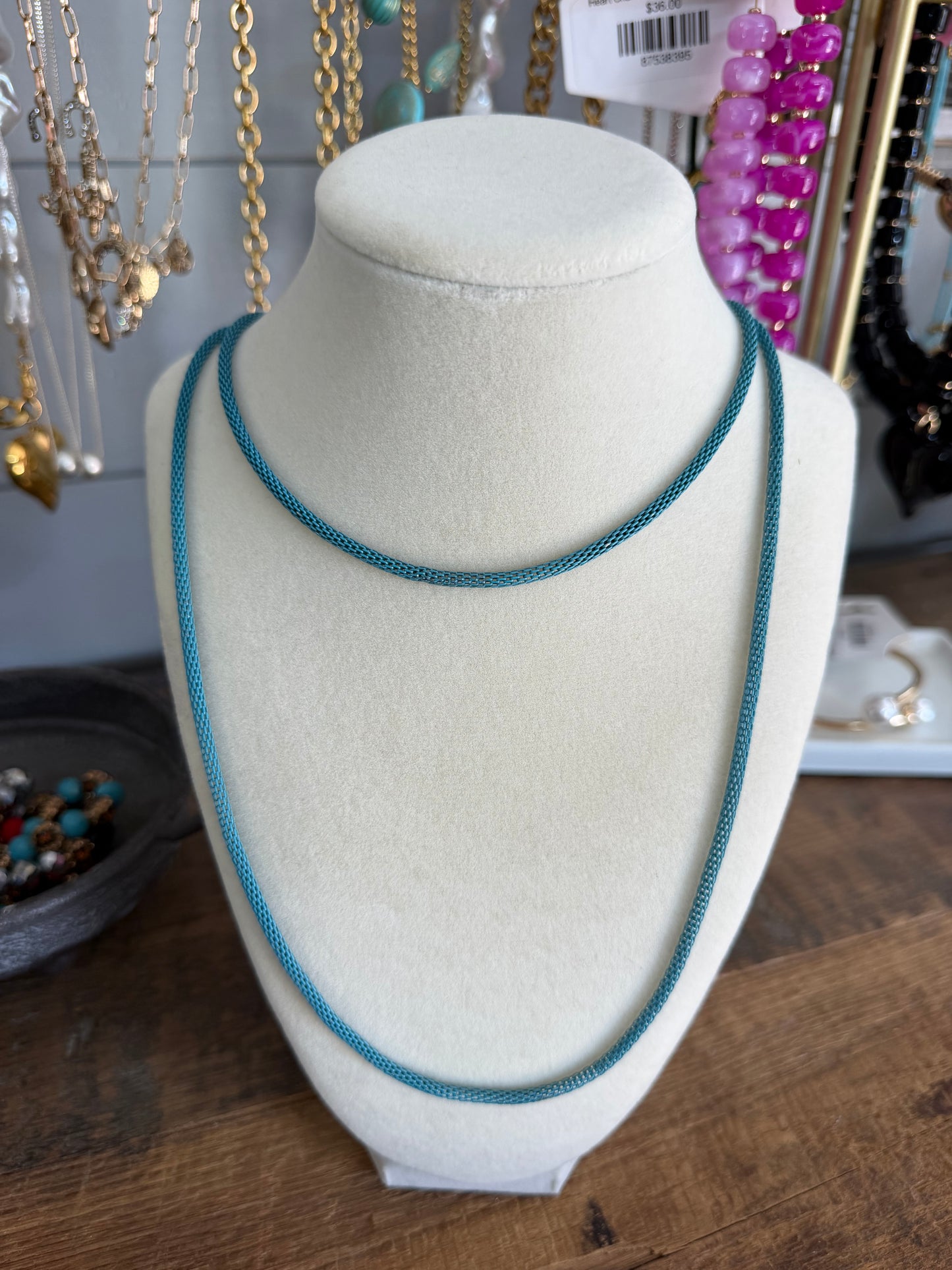 Mesh necklace